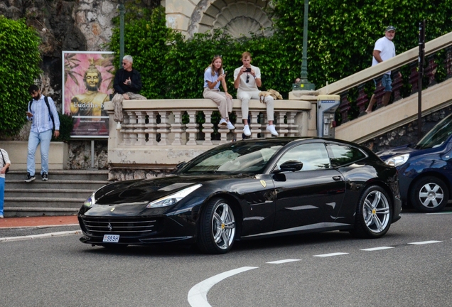 Ferrari GTC4Lusso