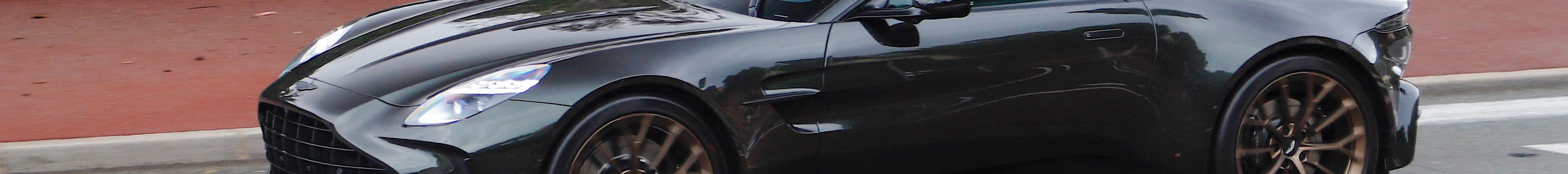 Aston Martin Vantage 2024