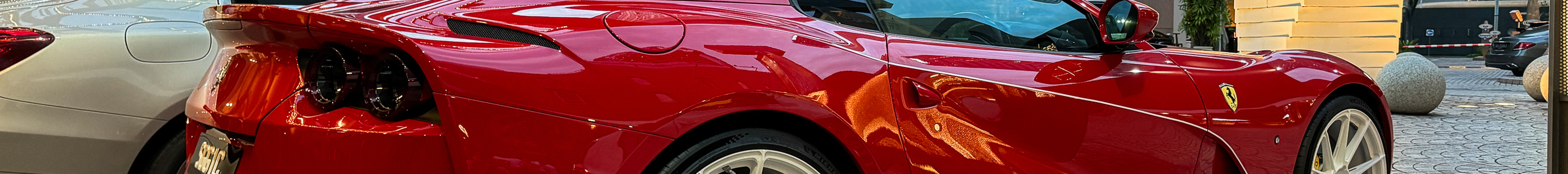 Ferrari 812 GTS