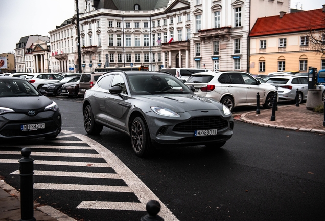 Aston Martin DBX