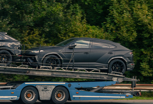 Lamborghini Urus S