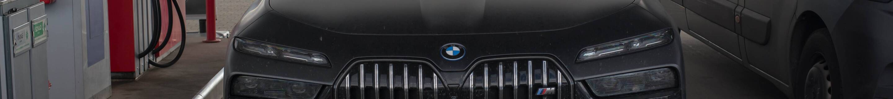 BMW M760e xDrive
