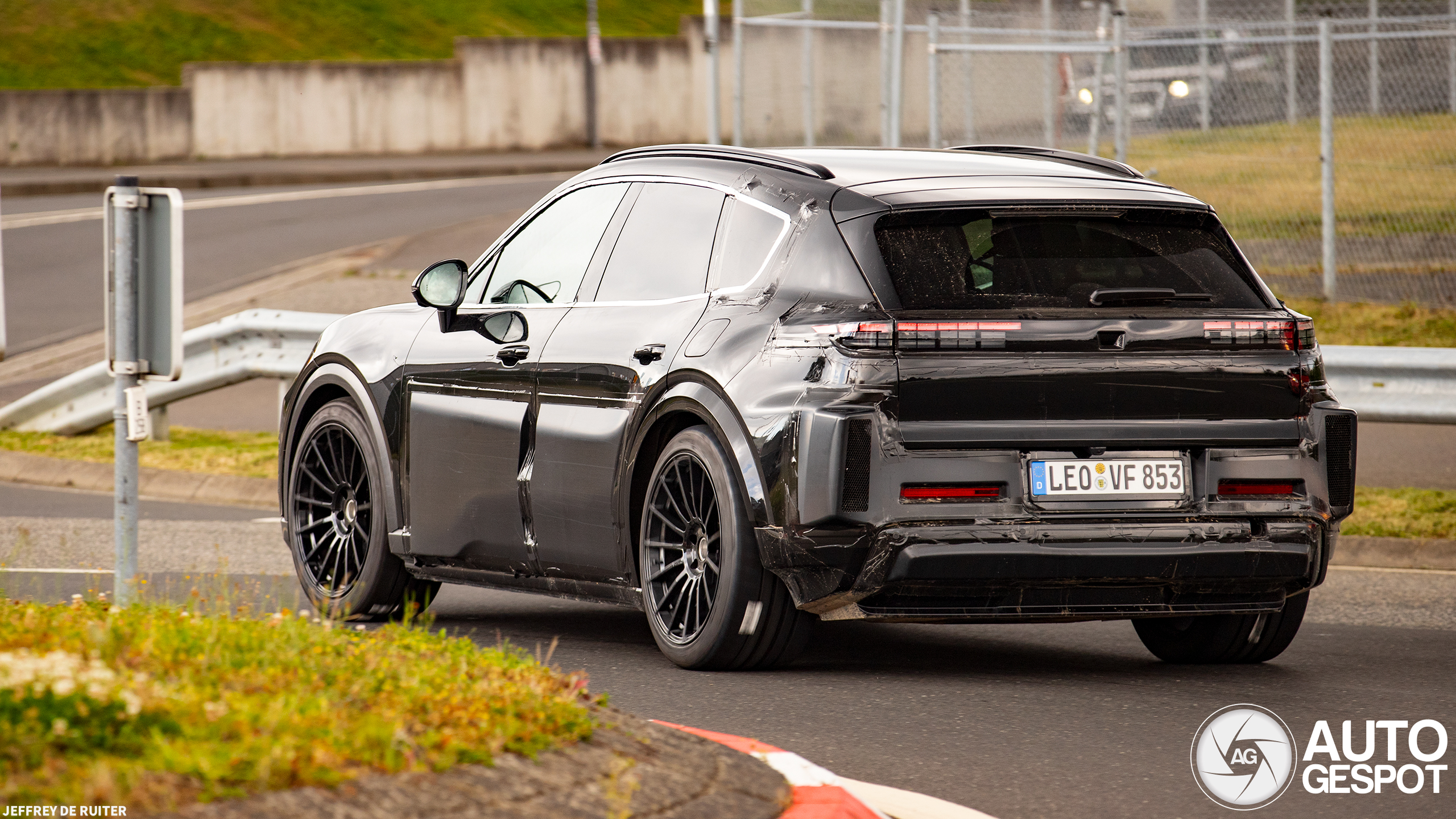 Porsche Cayenne EV