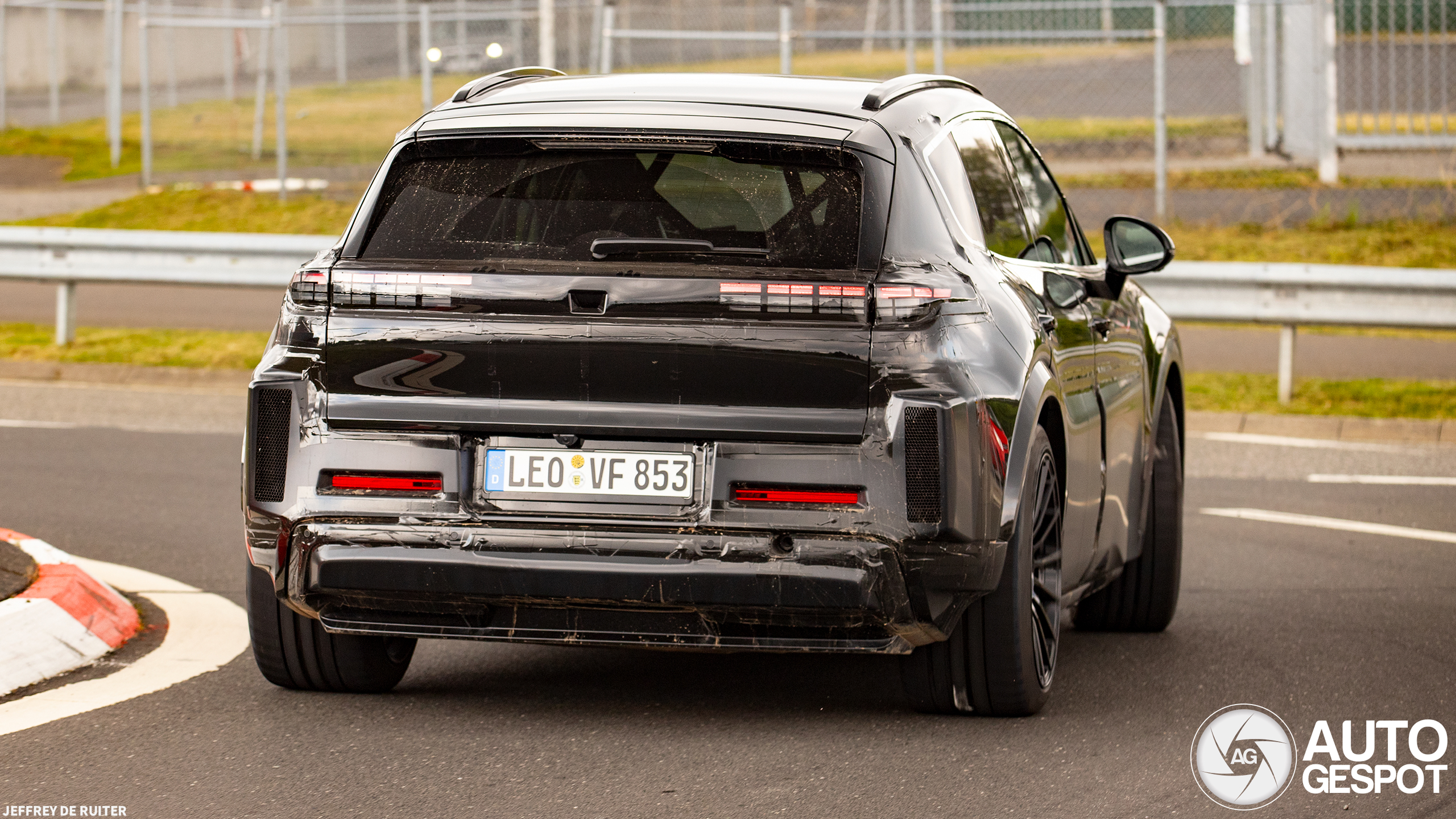 Porsche Cayenne EV