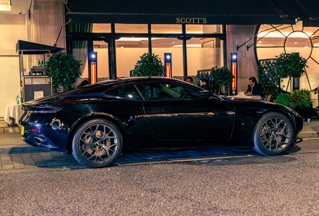 Aston Martin DB11