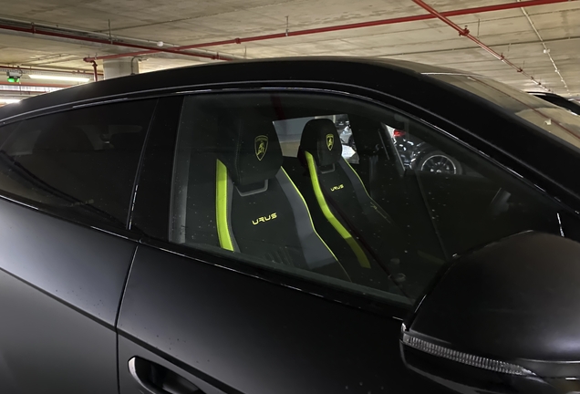 Lamborghini Urus Performante
