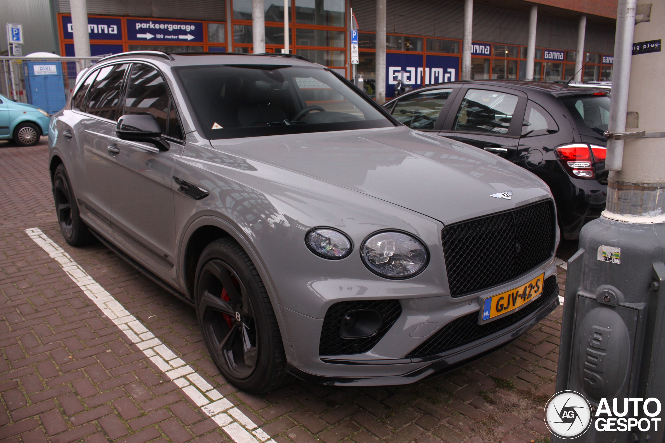 Bentley Bentayga Hybrid S