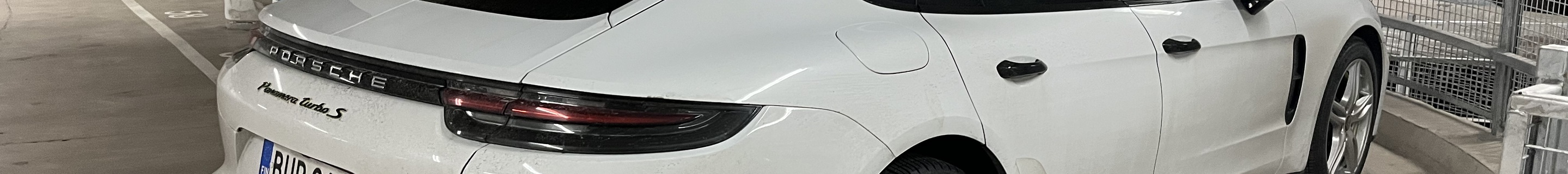 Porsche 971 Panamera Turbo S E-Hybrid MkI