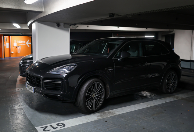 Porsche Cayenne Turbo S E-Hybrid