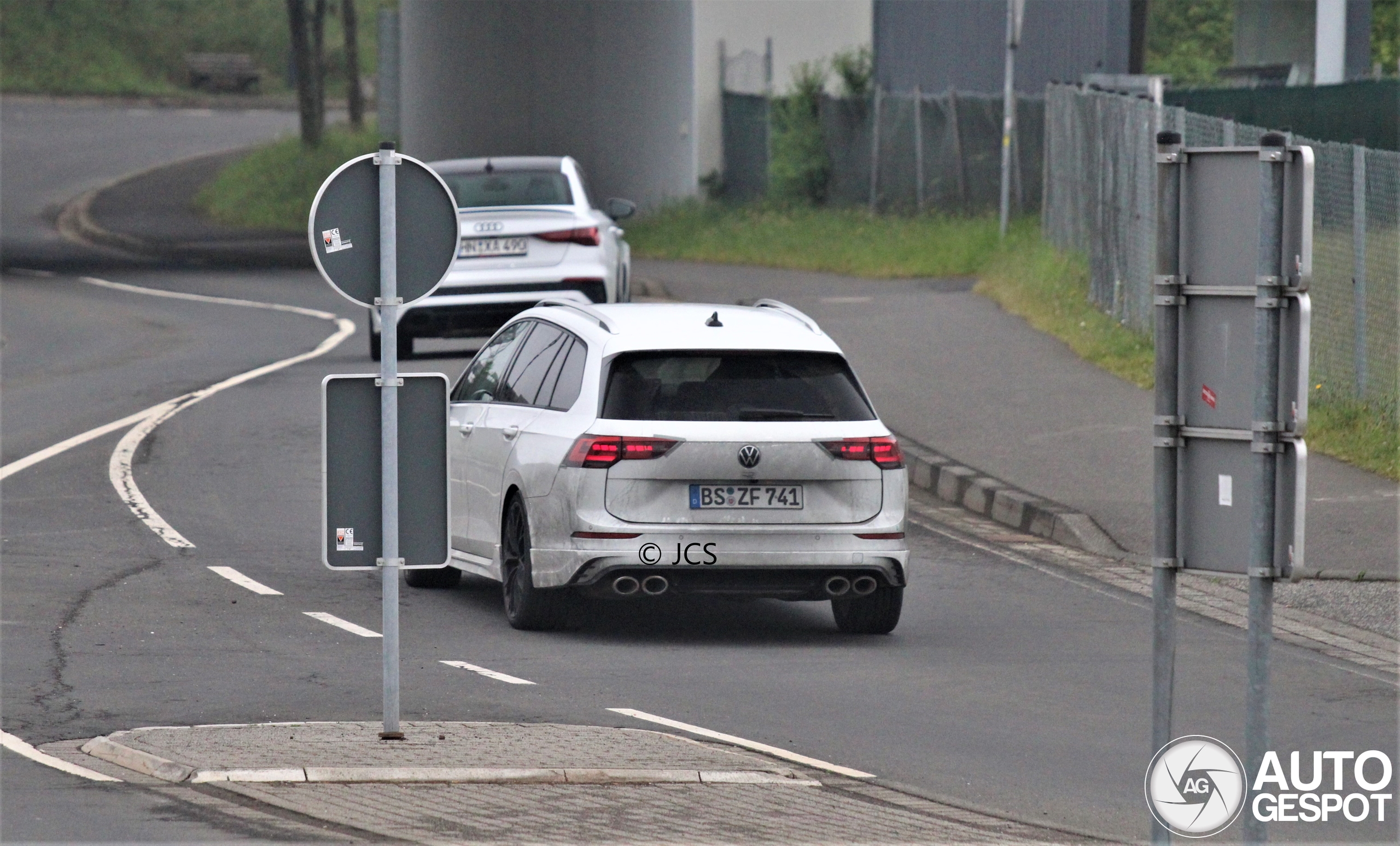 Volkswagen Golf R Variant November Autogespot