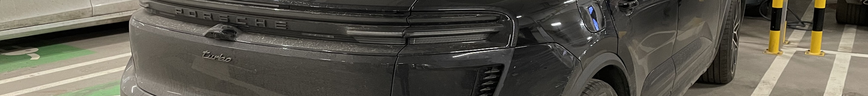 Porsche Macan EV Turbo