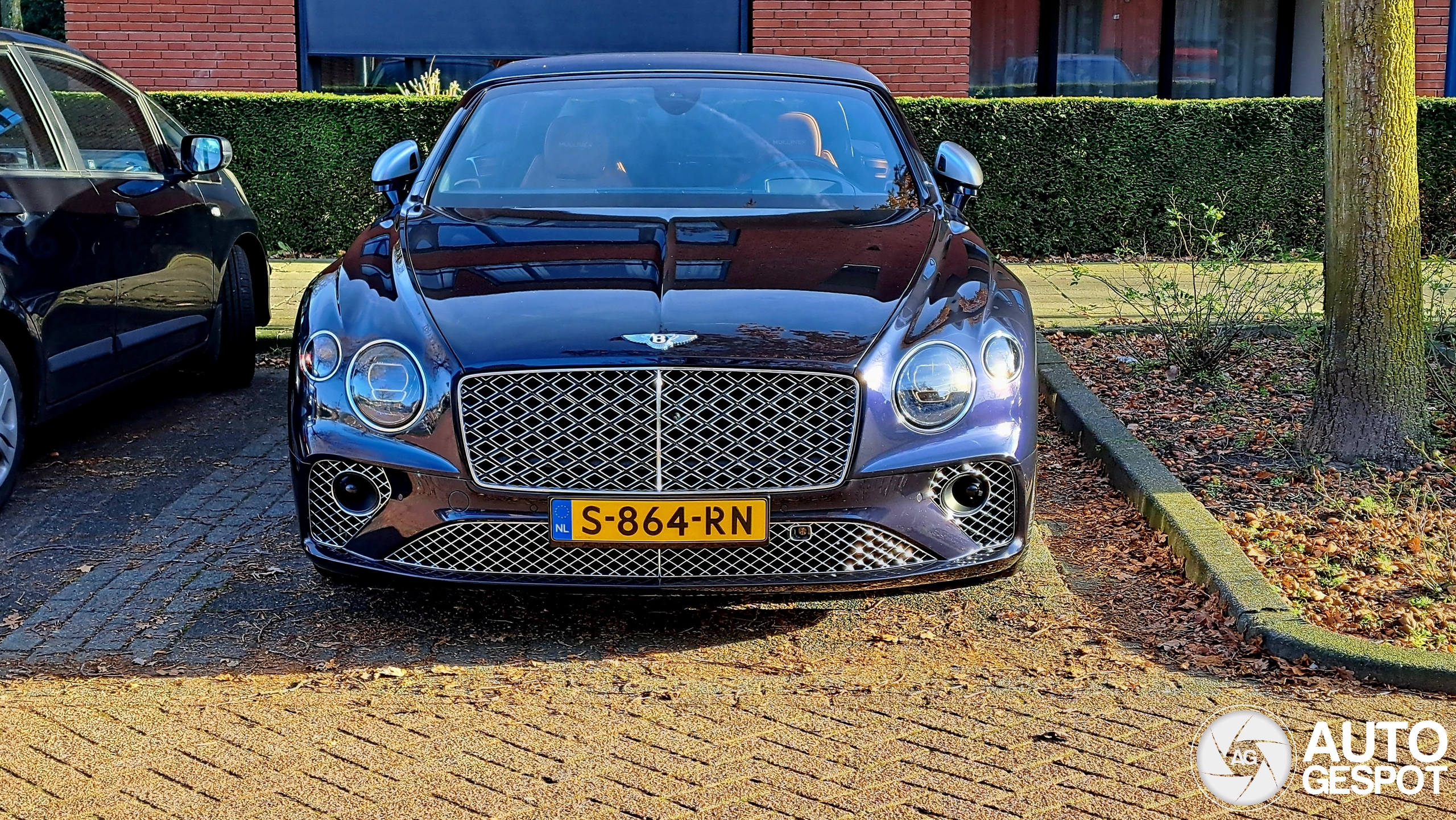 Bentley Continental Gtc V Mulliner December Autogespot