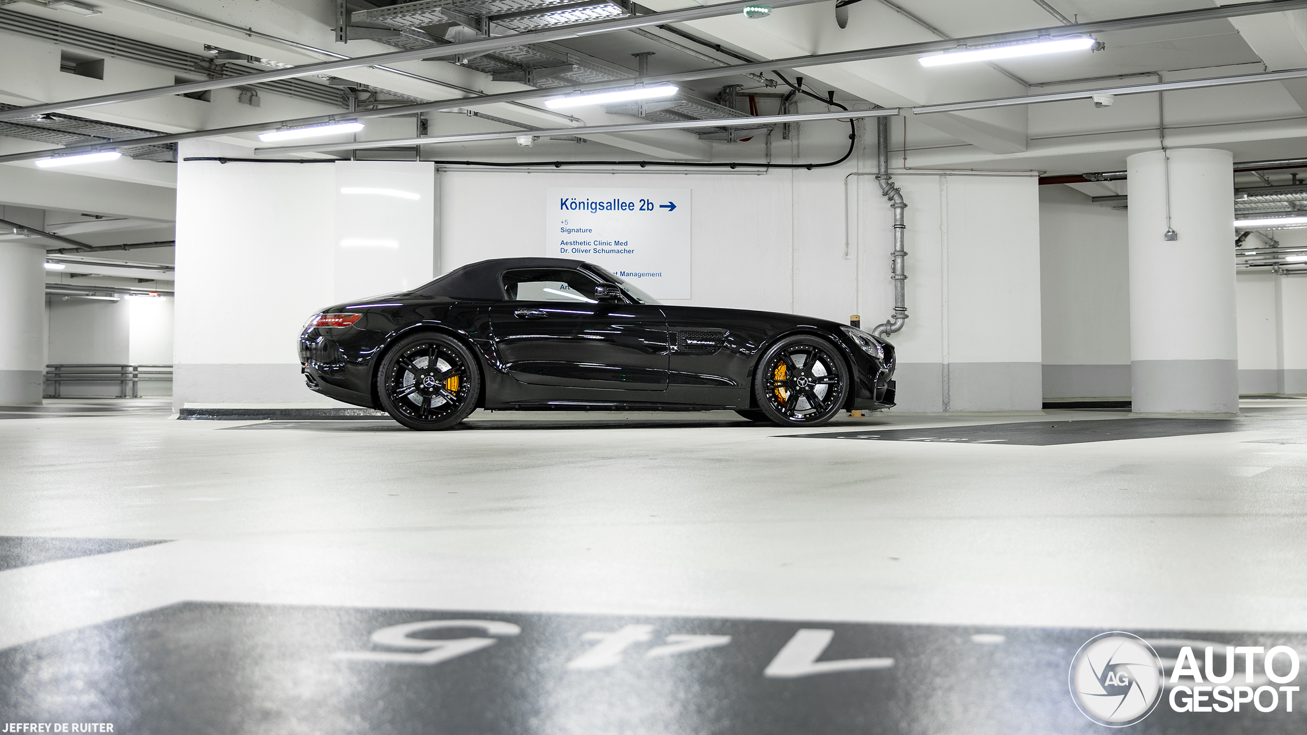 Mercedes Amg Gt C Roadster R December Autogespot