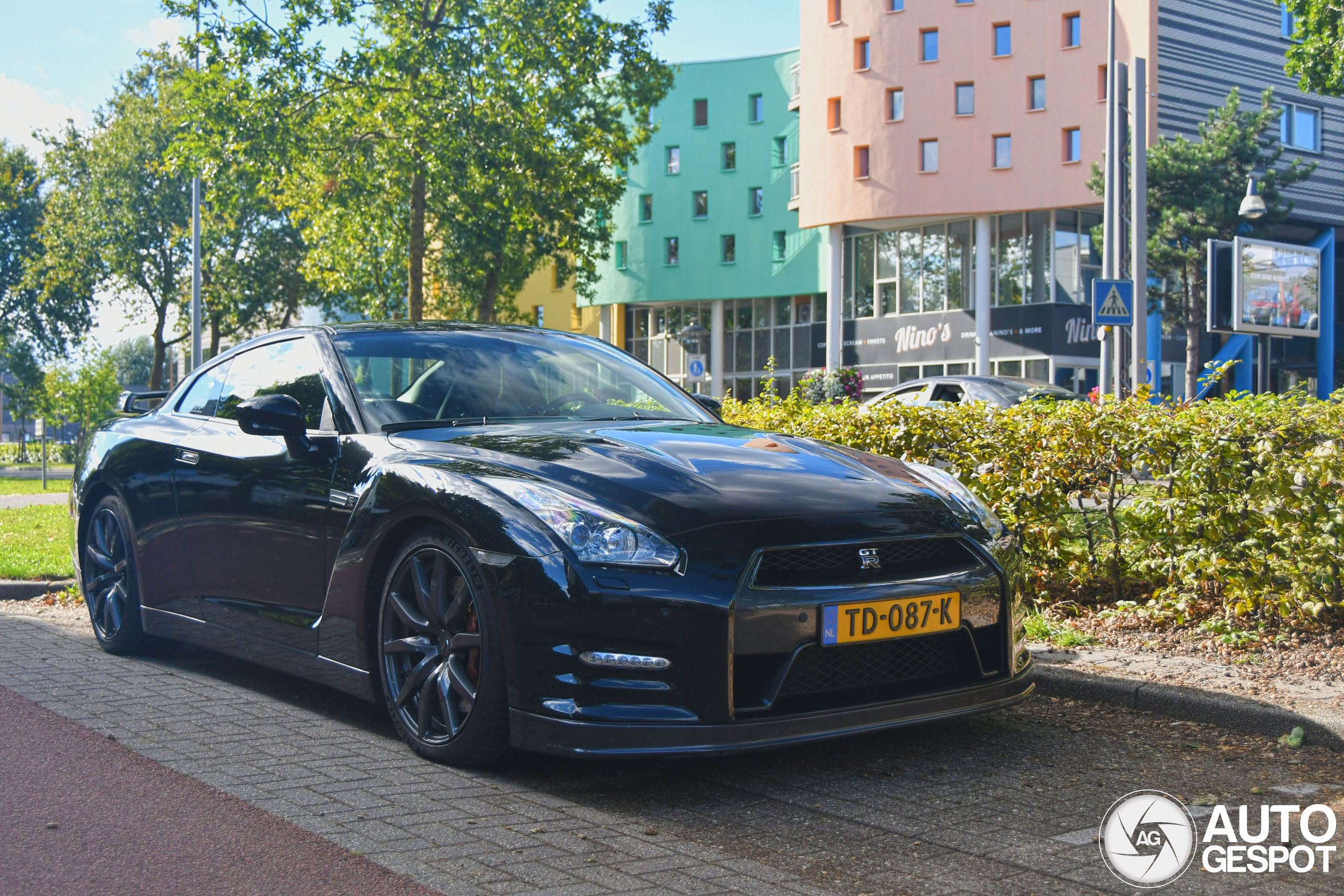 Nissan GT-R 2013