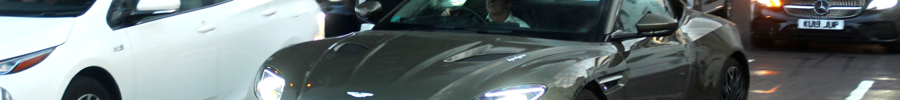 Aston Martin DBS Superleggera OHMSS Edition