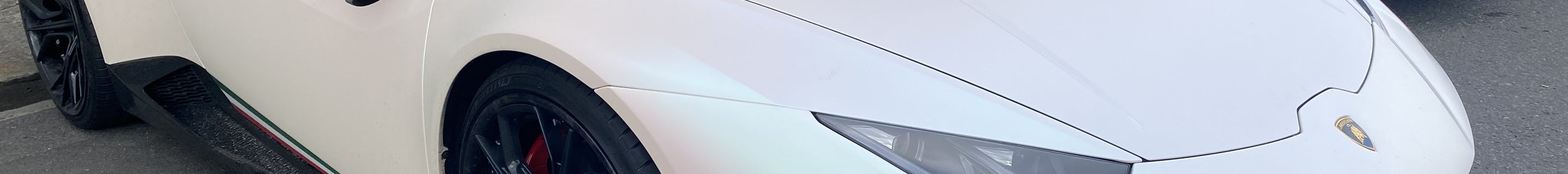 Lamborghini Huracán LP640-4 Performante Spyder