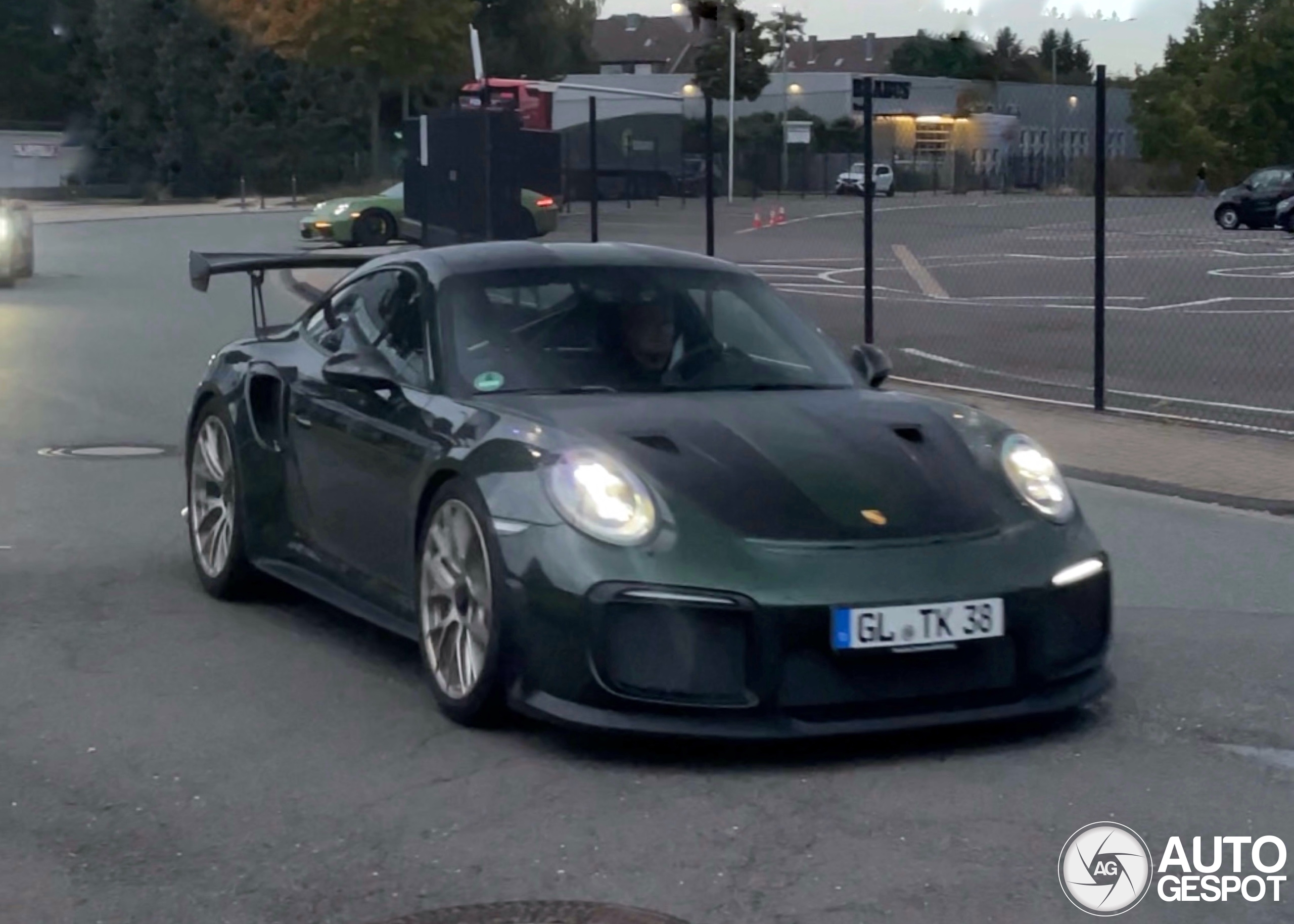 Porsche 991 GT2 RS Weissach Package 05 December 2024 Autogespot