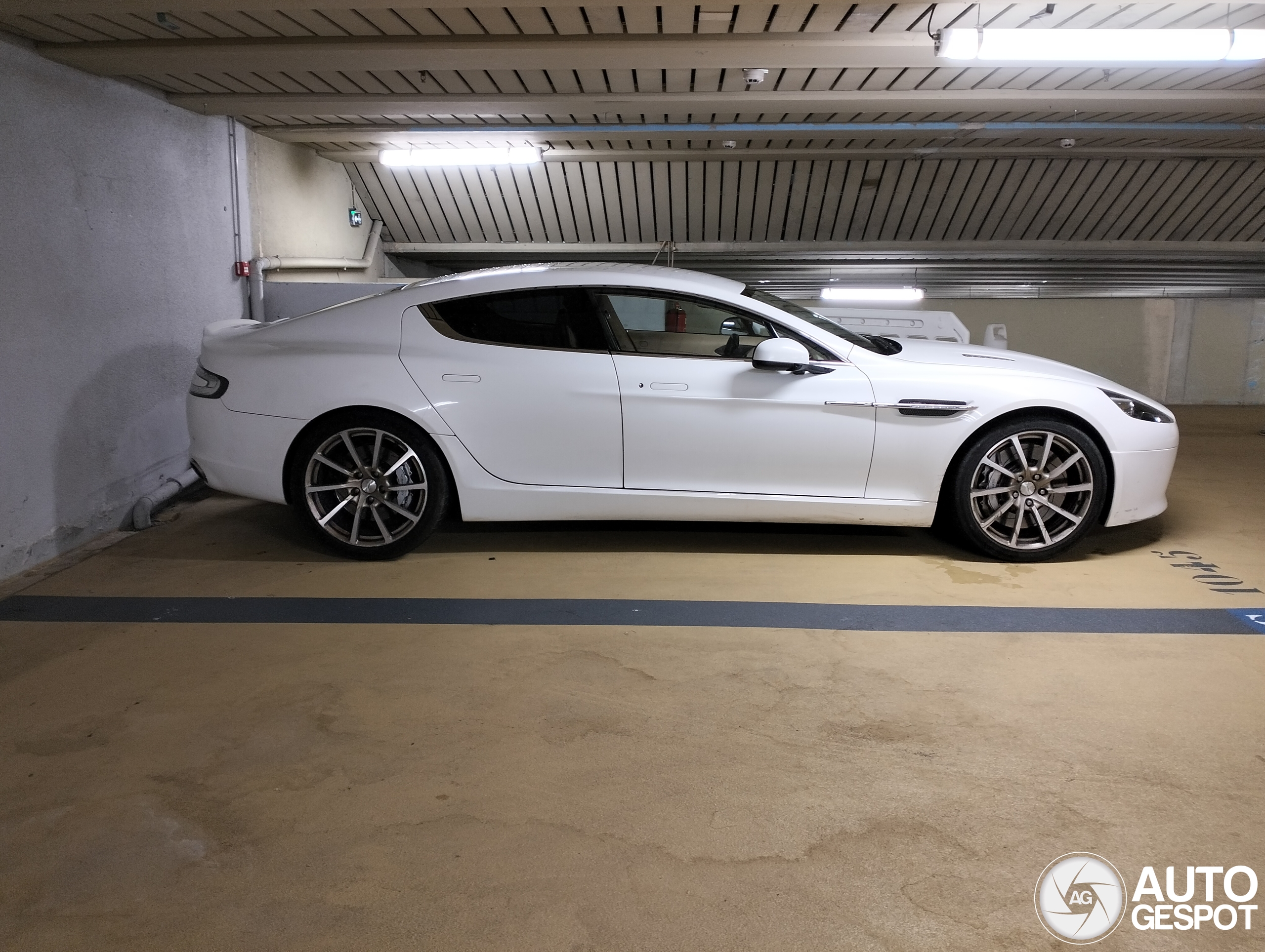 Aston Martin Rapide S