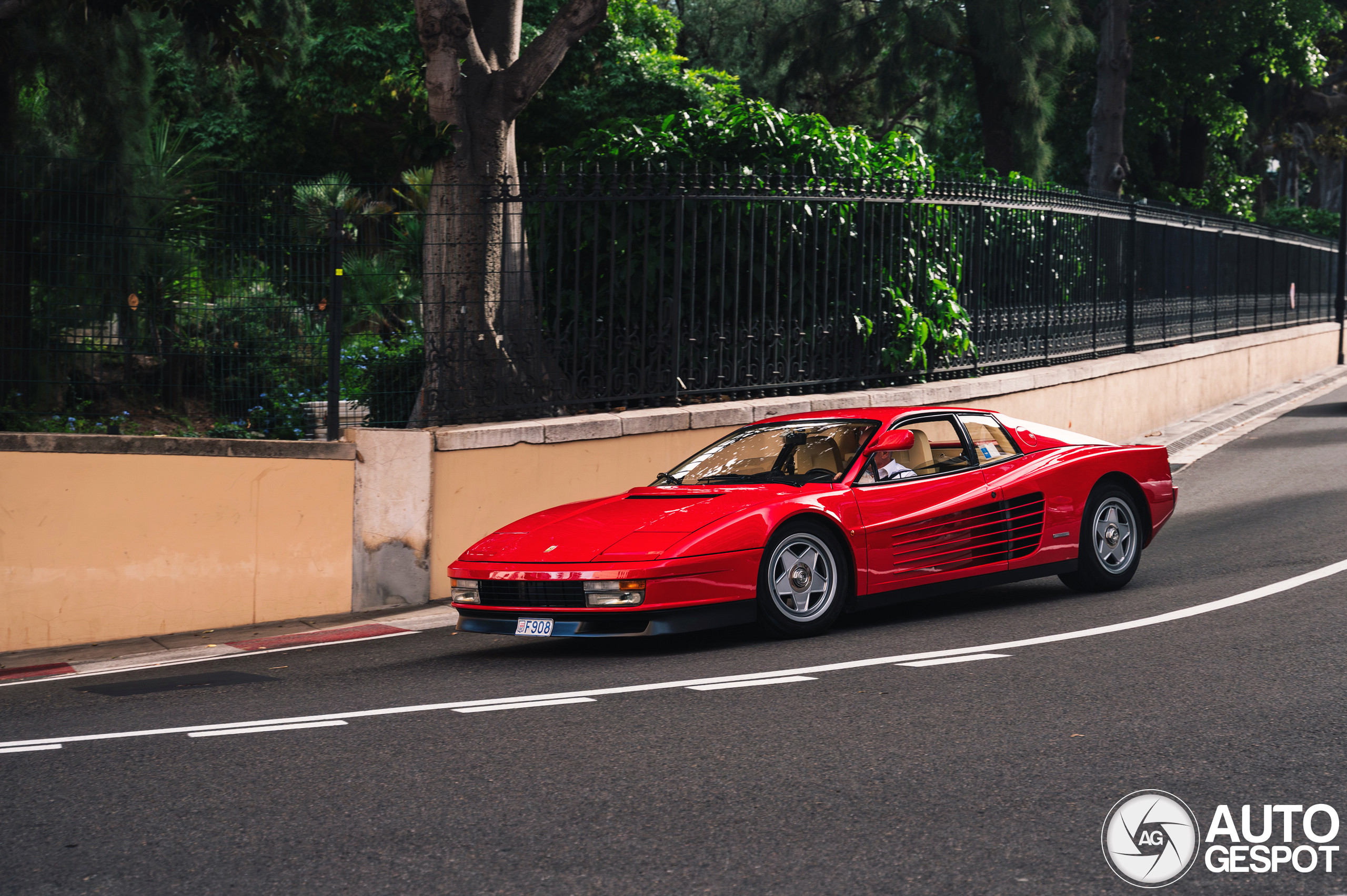 Ferrari Testarossa Monospecchio