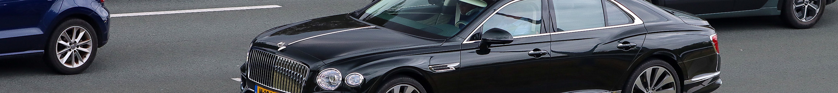 Bentley Flying Spur V8 2021