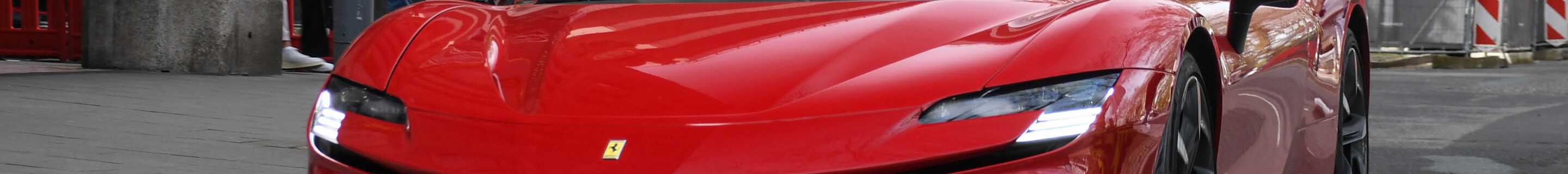 Ferrari SF90 Spider