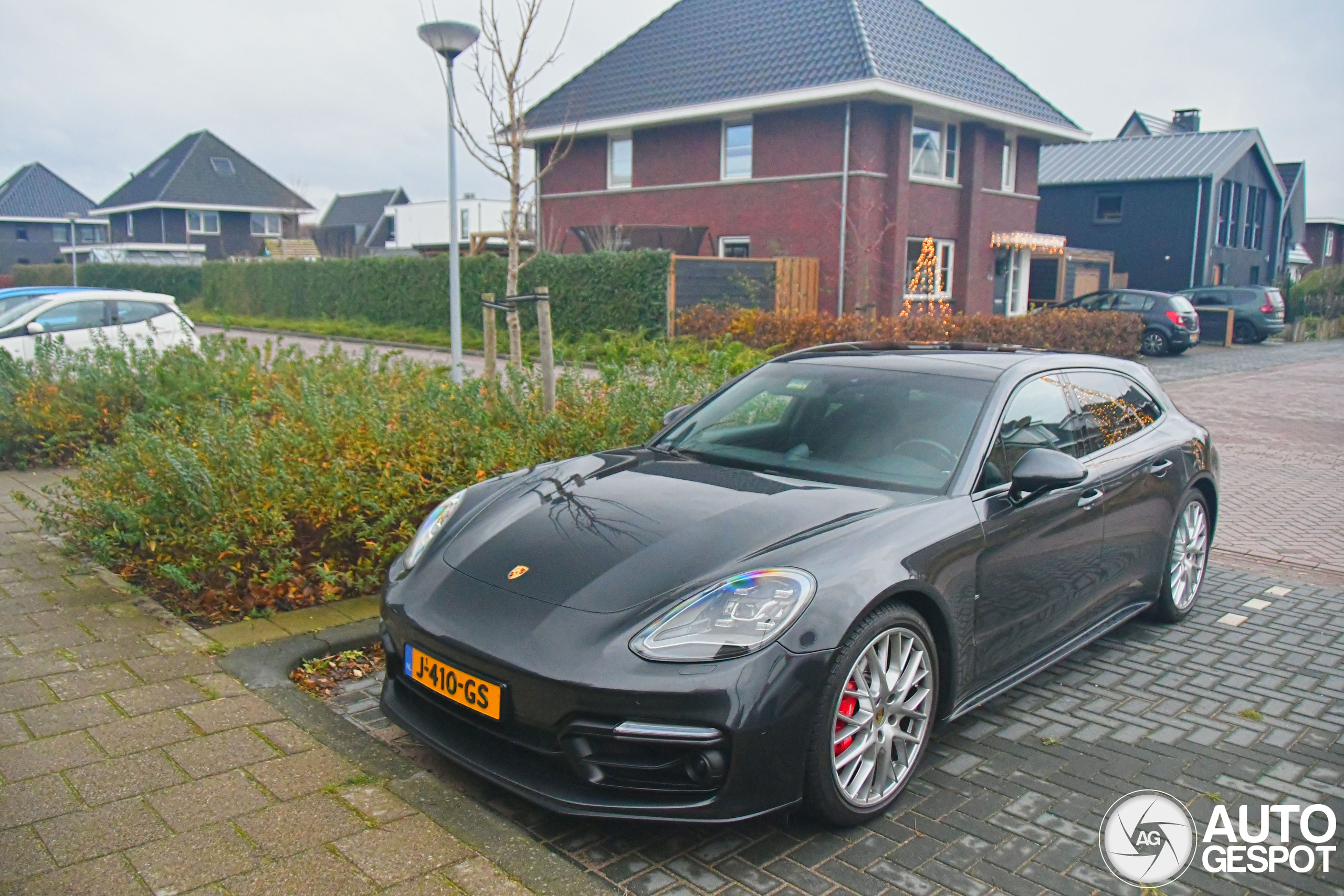 Porsche 971 Panamera GTS Sport Turismo