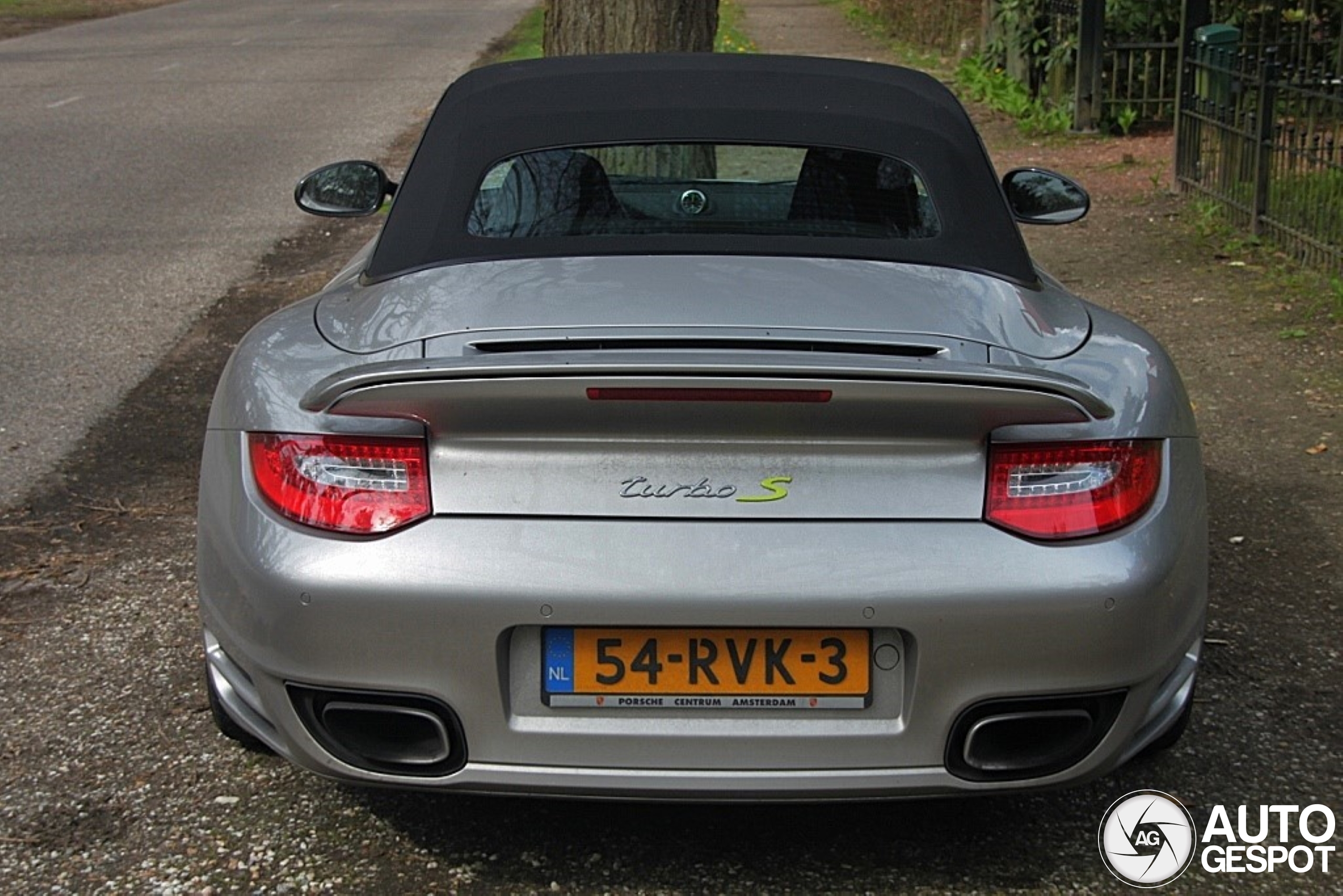 Porsche 997 Turbo S Cabriolet 918 Spyder Edition