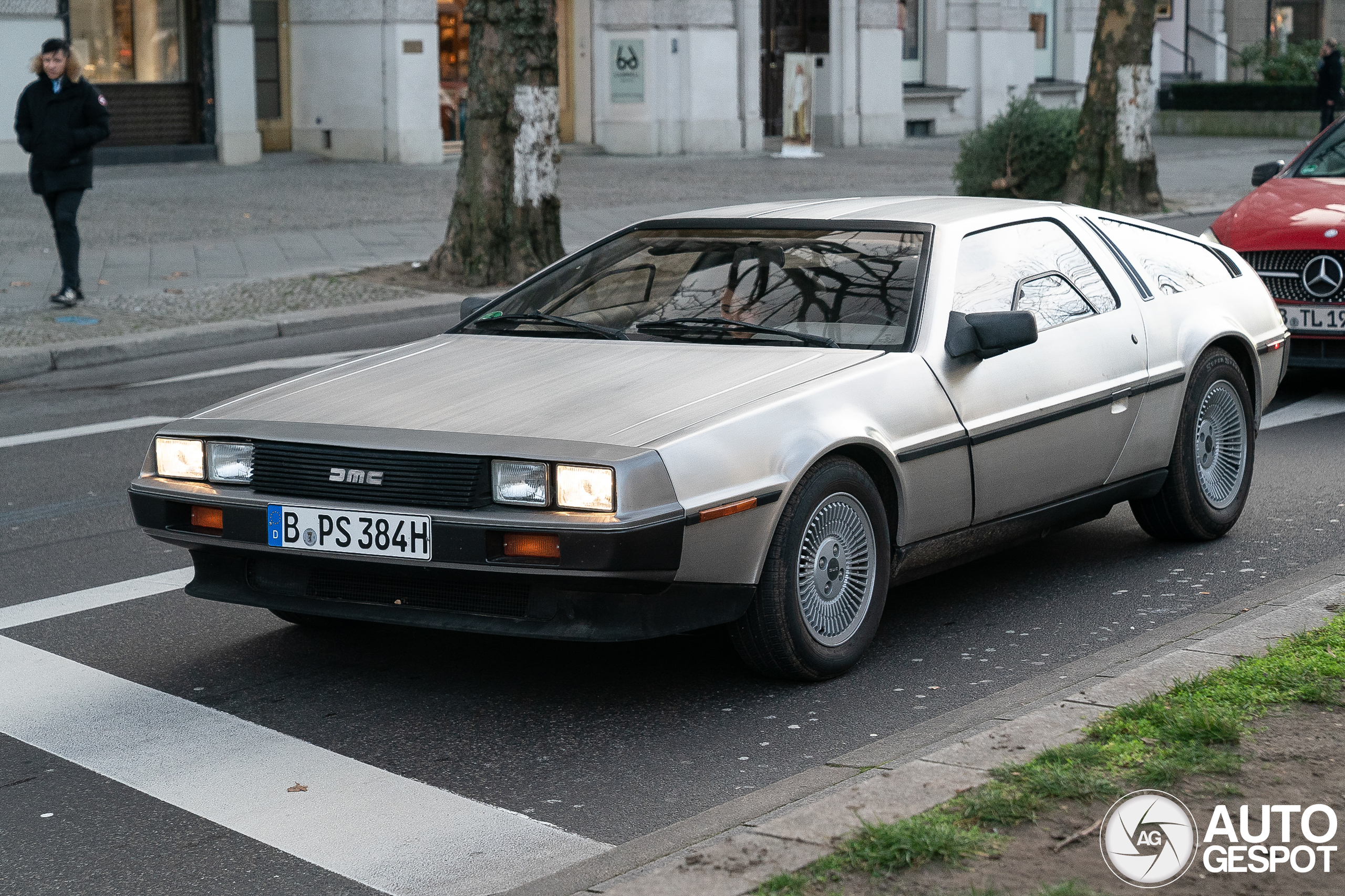 DeLorean DMC-12
