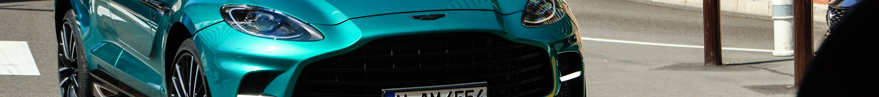 Aston Martin DBX707 AMR Edition