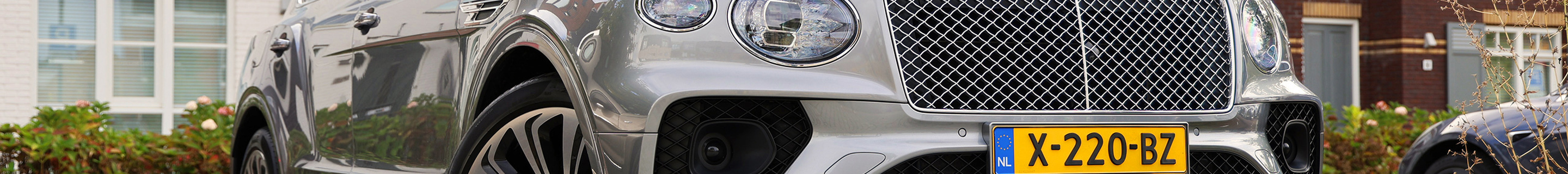 Bentley Bentayga Hybrid 2021