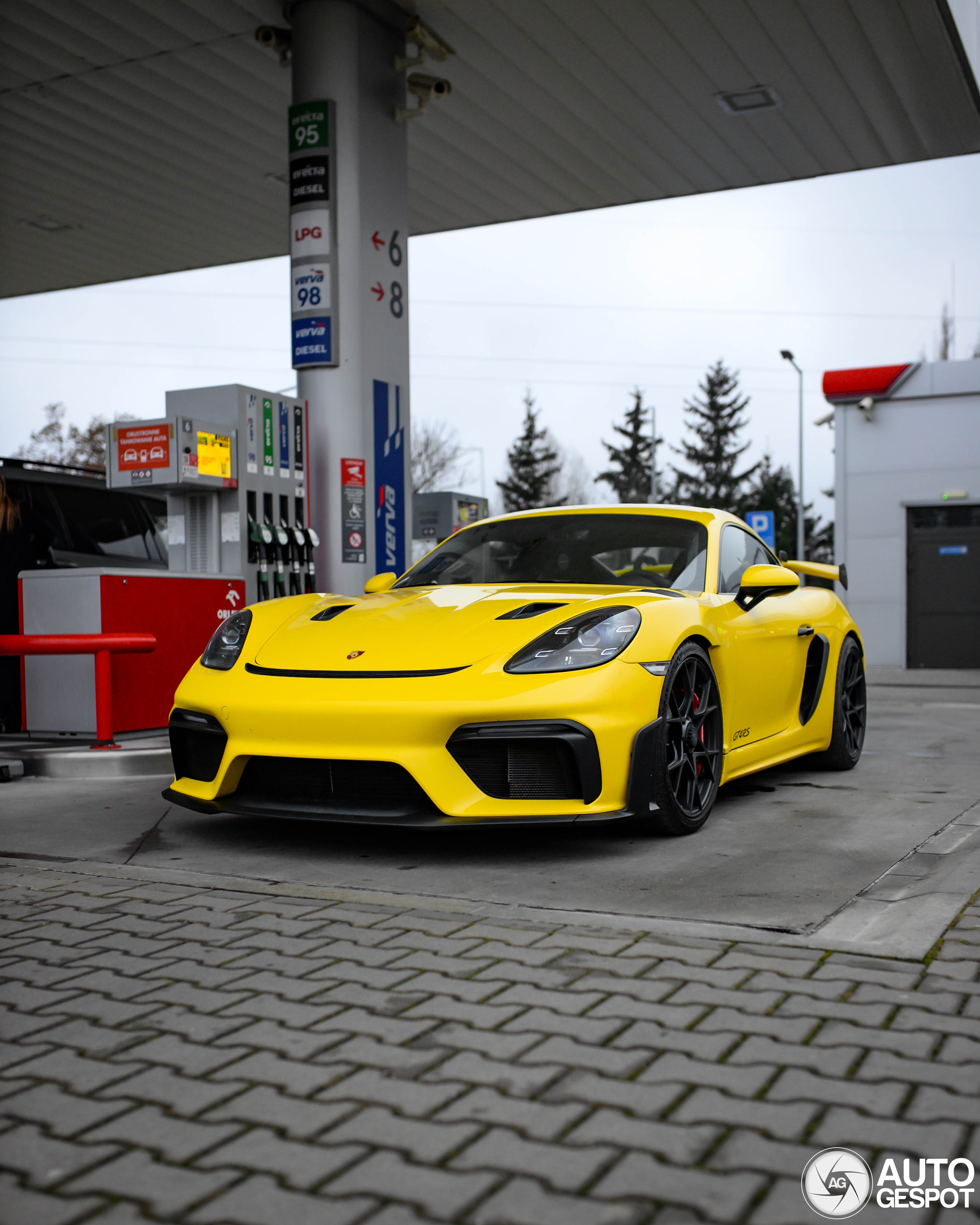 Porsche 718 Cayman GT4 RS