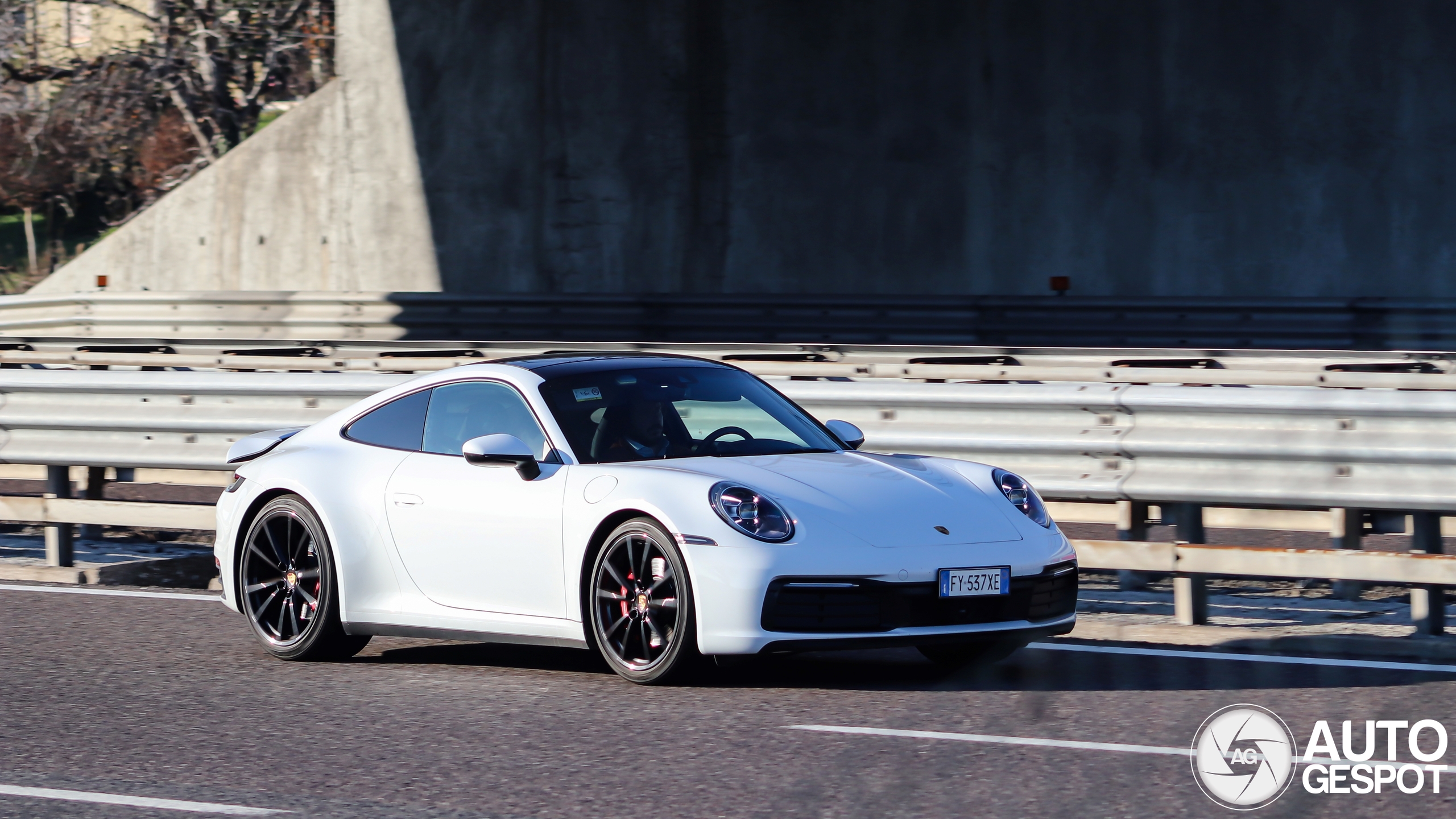 Porsche 992 Carrera 4S MkI