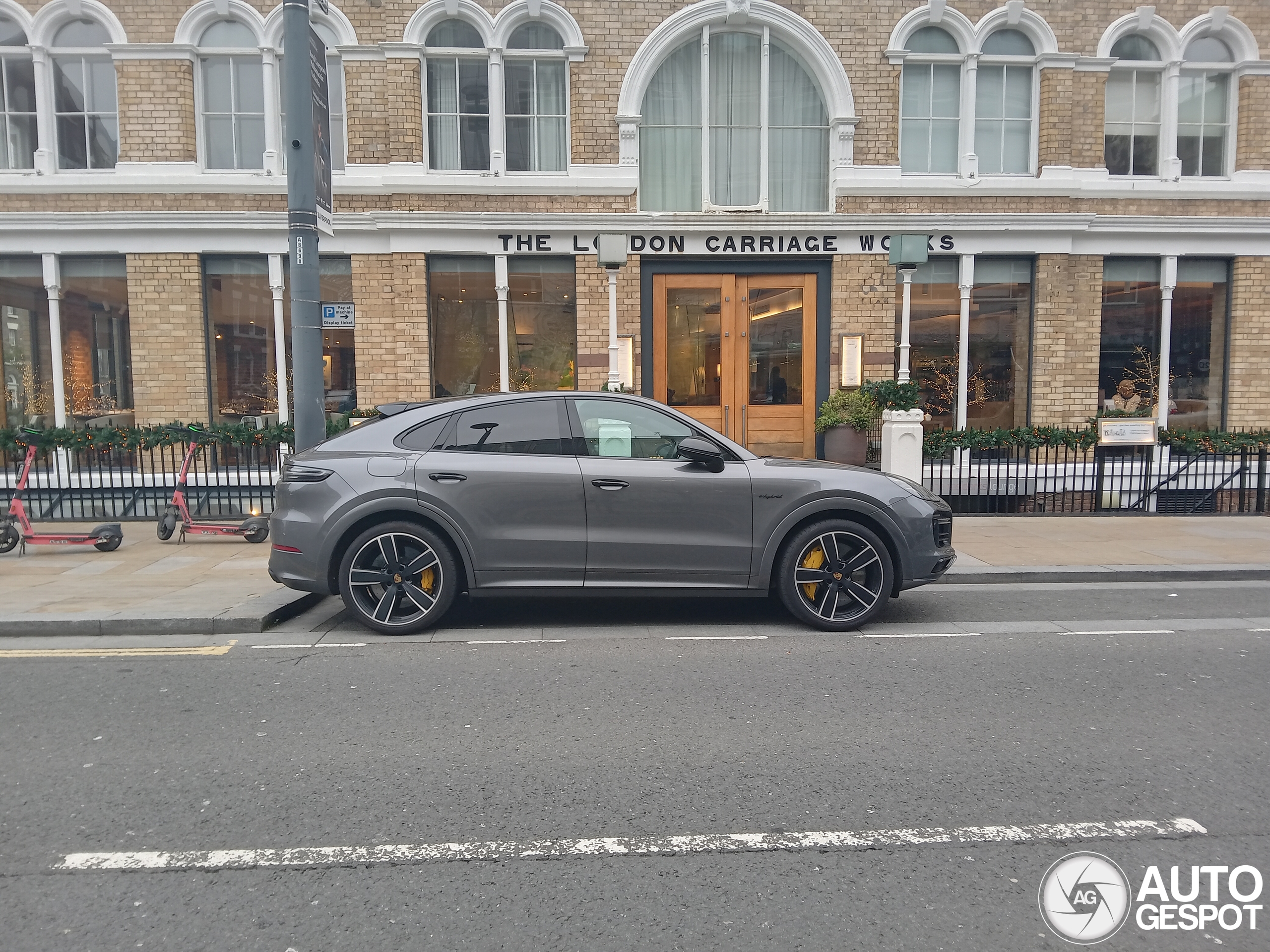 Porsche Cayenne Coupé Turbo S E-Hybrid