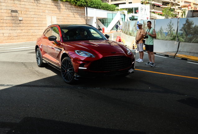 Aston Martin DBX707