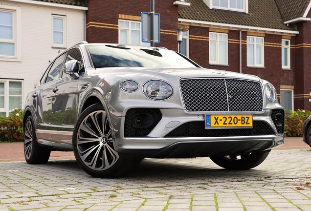 Bentley Bentayga Hybrid 2021