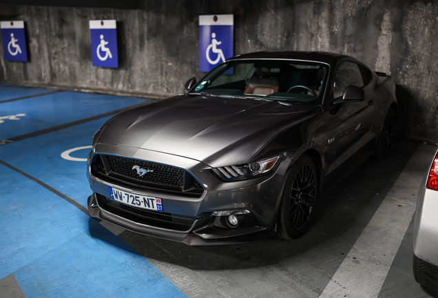 Ford Mustang GT 2015