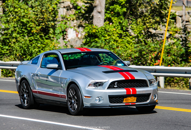 Ford Mustang Shelby GT500 2011