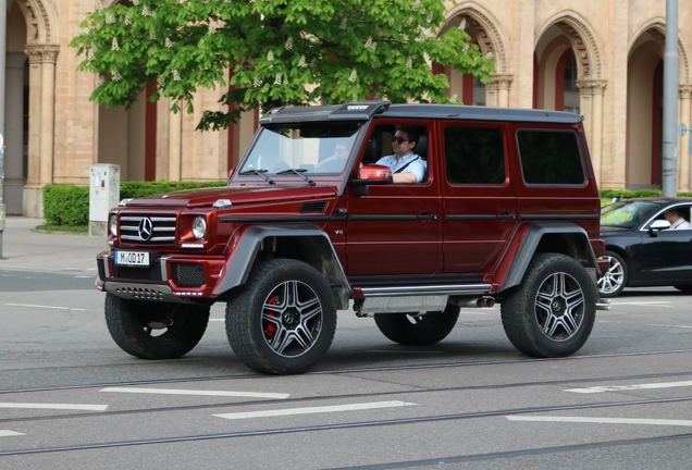 Mercedes-Benz G 500 4X4²