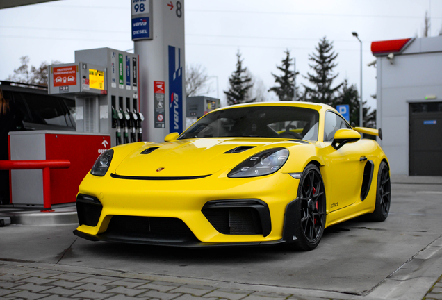 Porsche 718 Cayman GT4 RS
