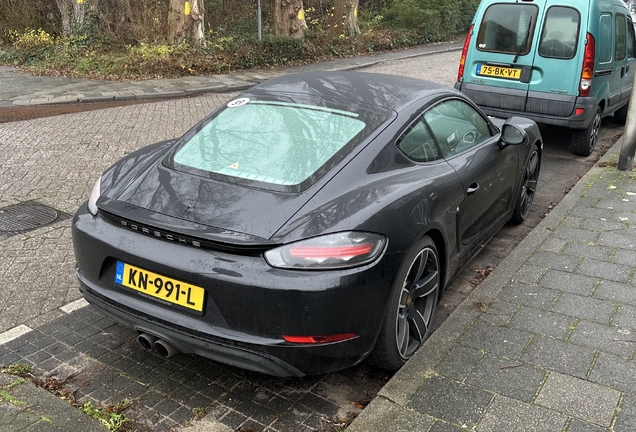 Porsche 718 Cayman S