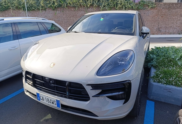 Porsche 95B Macan GTS MkII