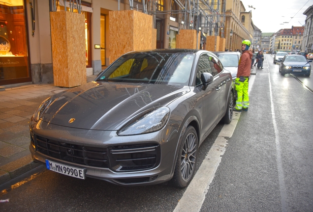 Porsche Cayenne Coupé Turbo S E-Hybrid