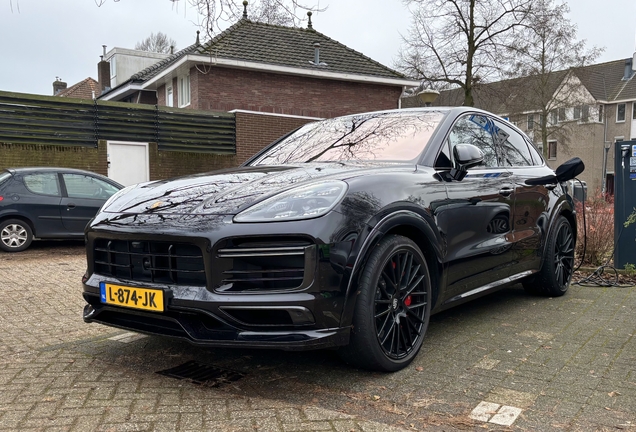Porsche Cayenne Coupé Turbo S E-Hybrid