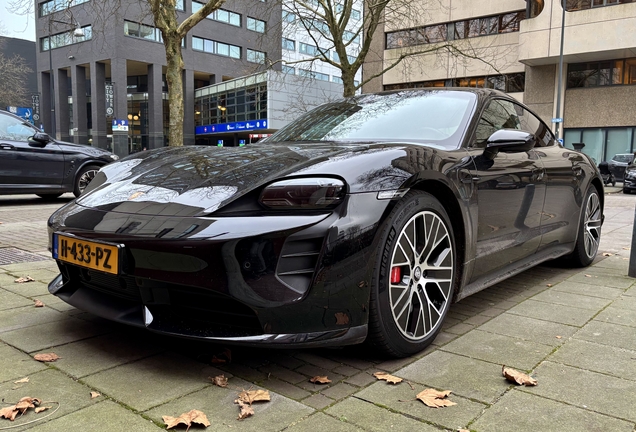 Porsche Taycan Turbo MkI