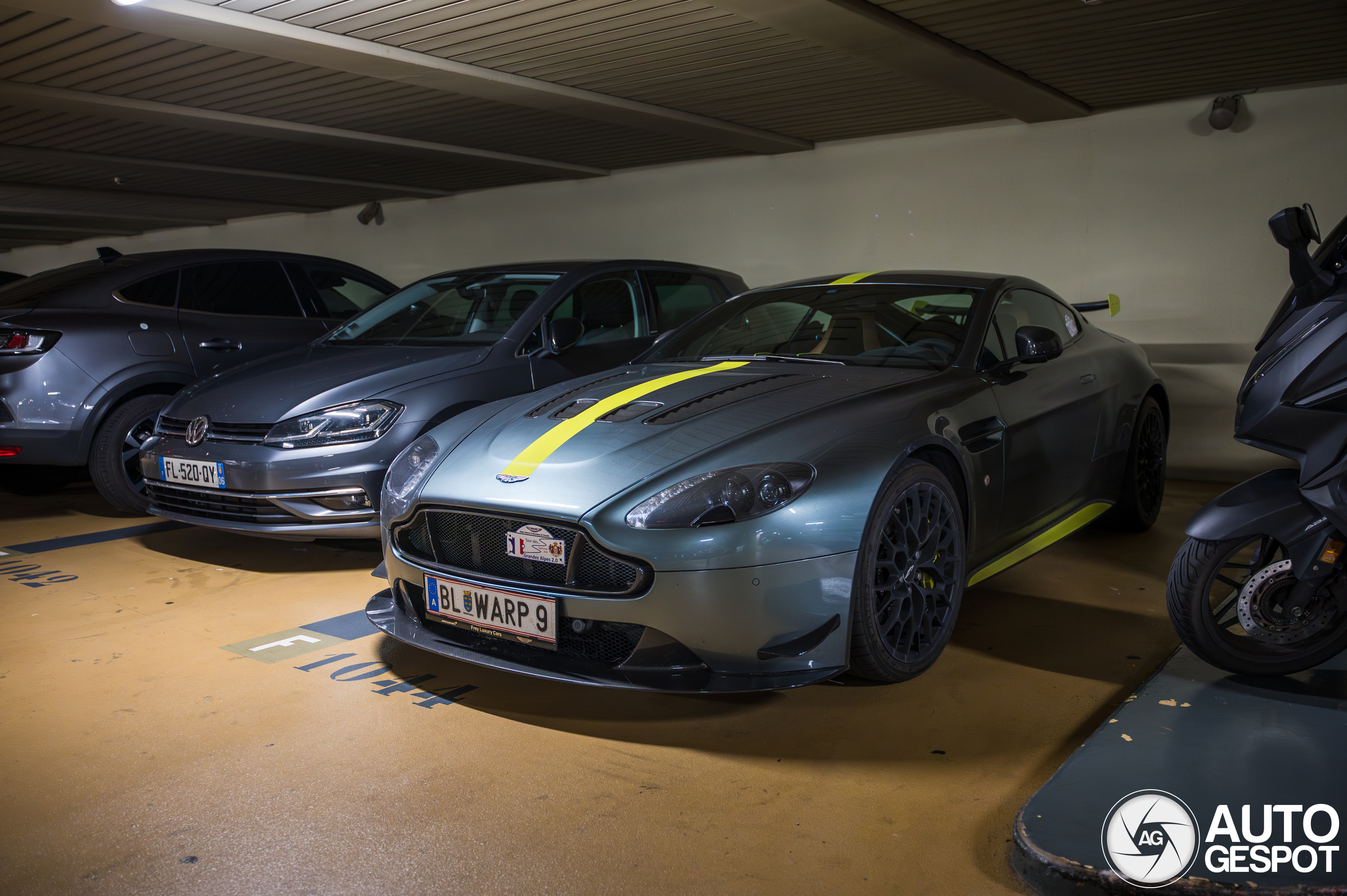 Aston Martin V Vantage S Amr December Autogespot