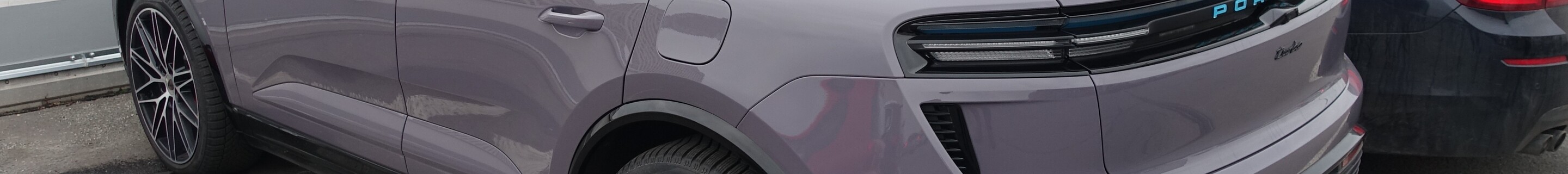 Porsche Macan EV Turbo