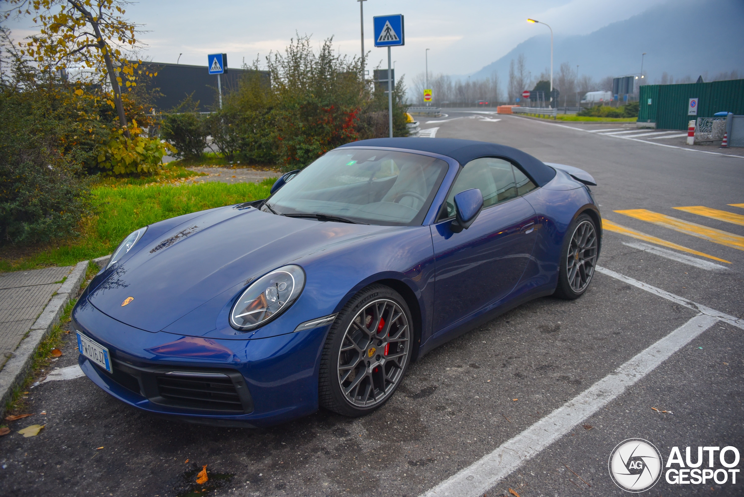 Porsche Carrera S Cabriolet December Autogespot