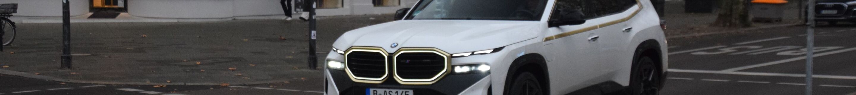 BMW XM G09