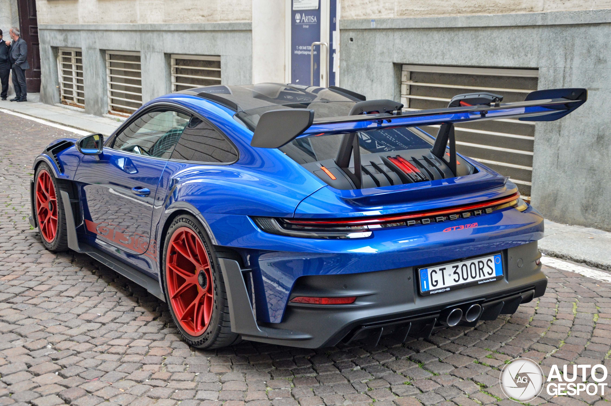 Porsche 992 GT3 RS Weissach Package met bekende kleurensamenstelling