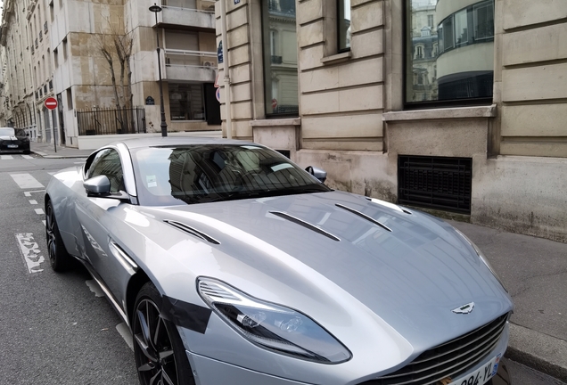 Aston Martin DB11
